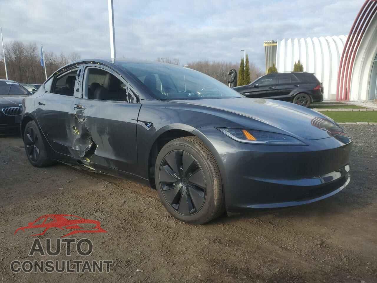 TESLA MODEL 3 2024 - 5YJ3E1EA7RF730282