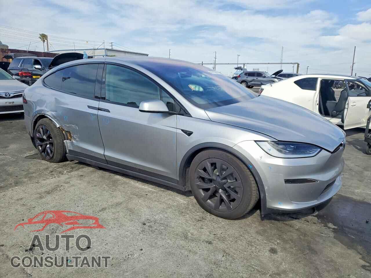 TESLA MODEL X 2024 - 7SAXCDE55RF458345