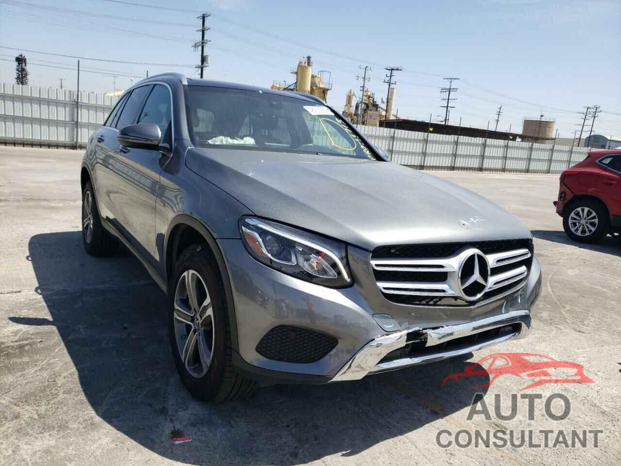 MERCEDES-BENZ GLC-CLASS 2019 - WDC0G5EB9KF623016