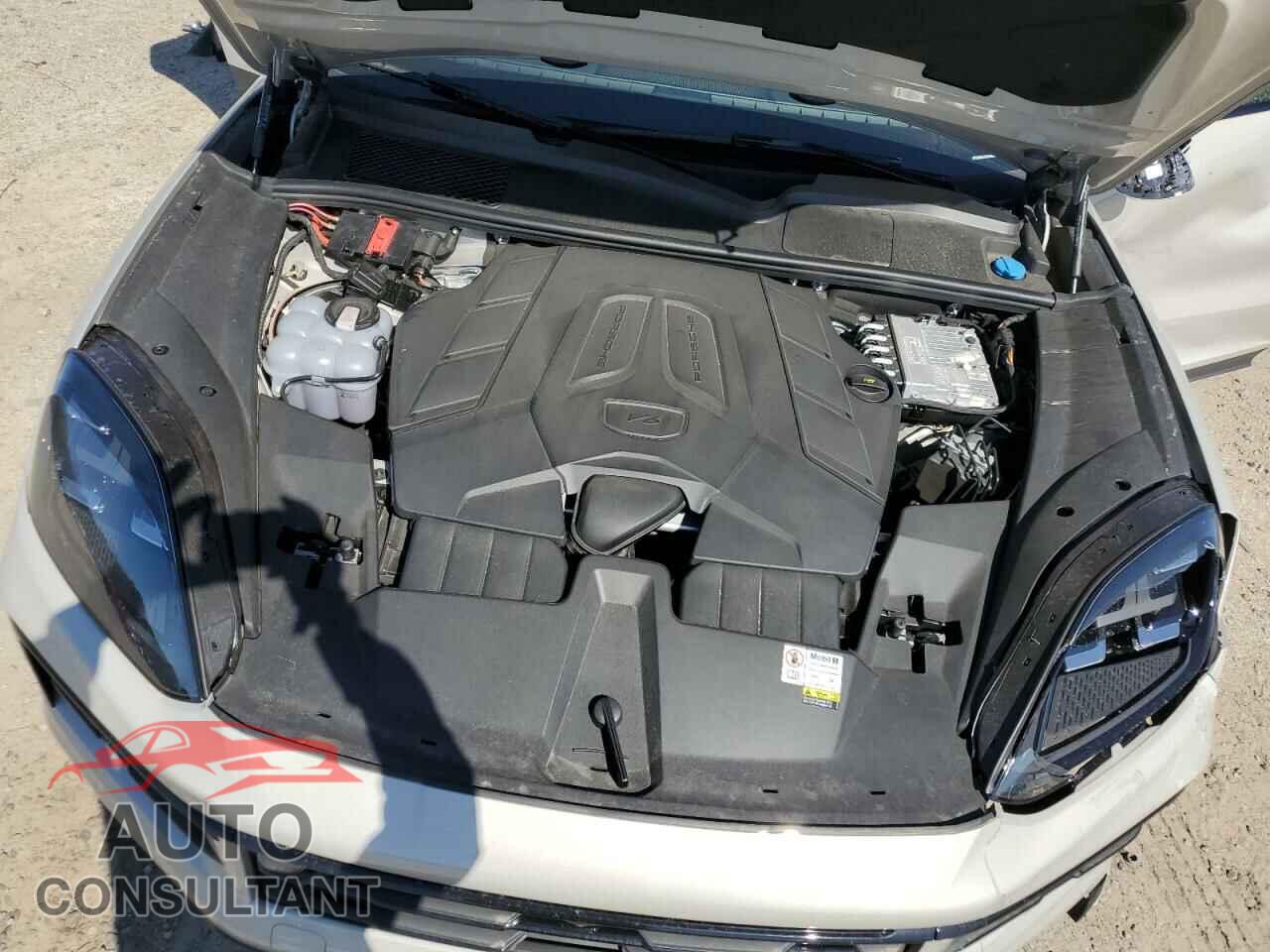 PORSCHE CAYENNE 2024 - WP1AA2AY3RDA04548