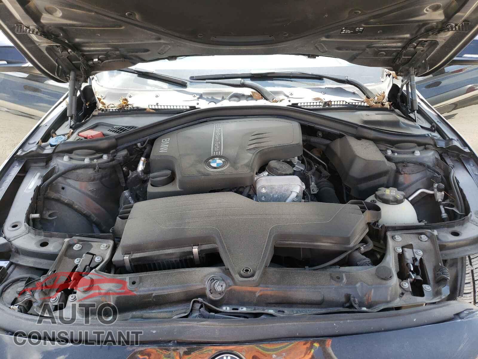 BMW 3 SERIES 2016 - WBA8E1G53GNU11530
