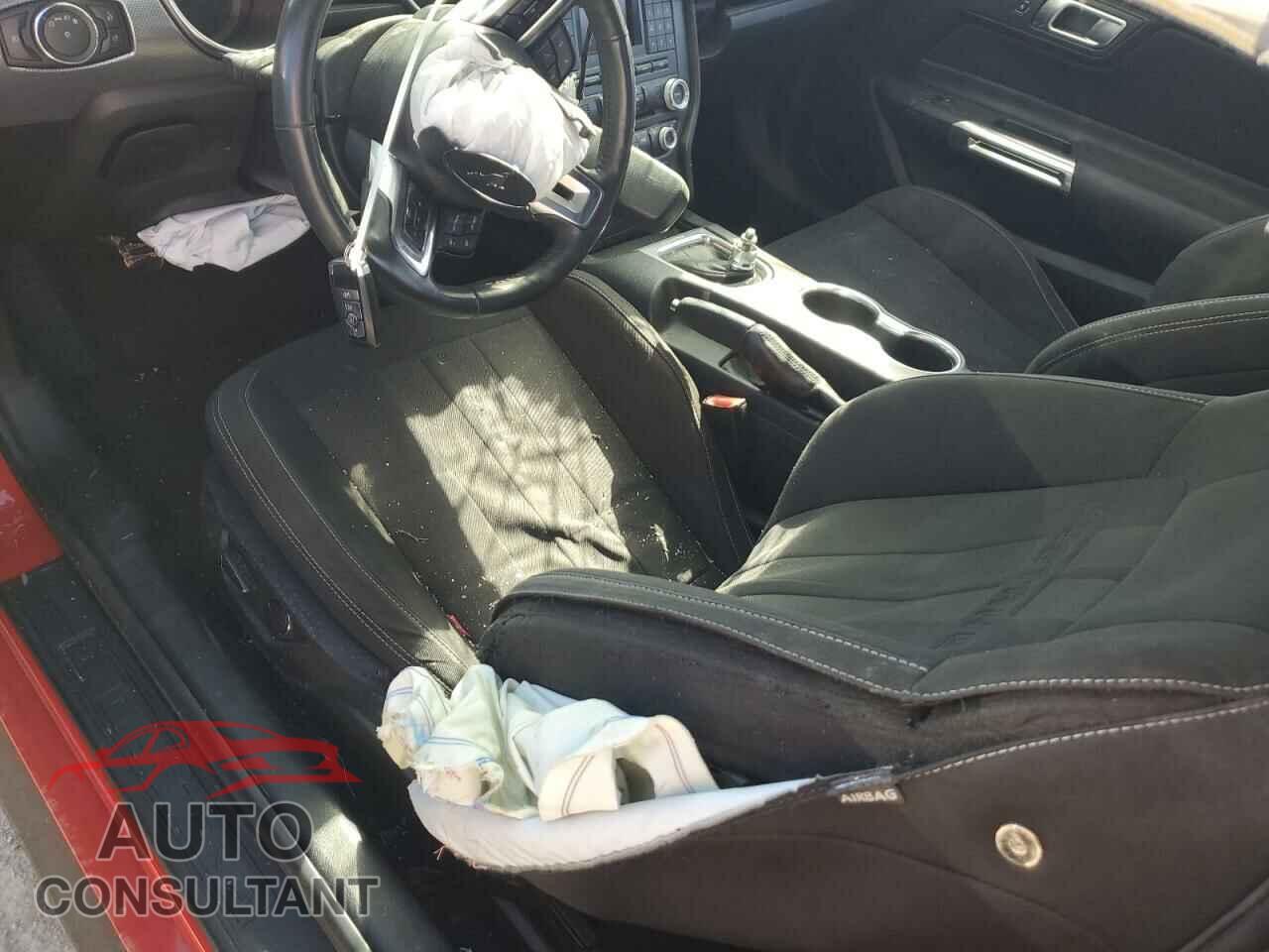 FORD MUSTANG 2018 - 1FA6P8CF0J5118922