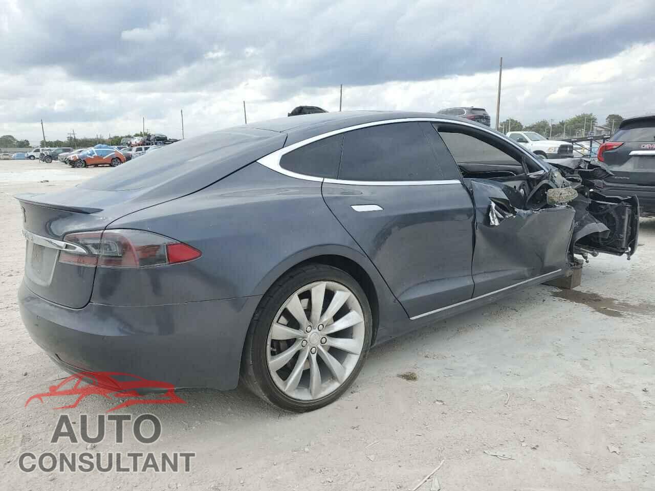 TESLA MODEL S 2016 - 5YJSA1E18GF146462