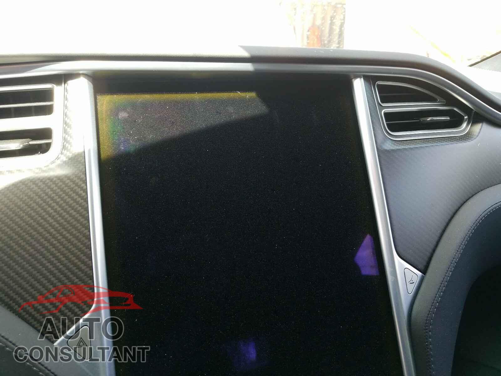 TESLA MODEL S 2018 - 5YJSA1E4XJF251909