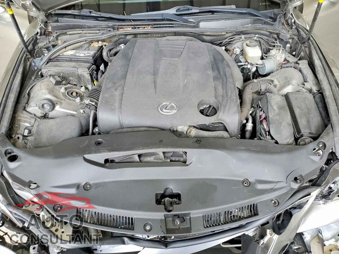 LEXUS IS 2014 - JTHCF1D26E5011817