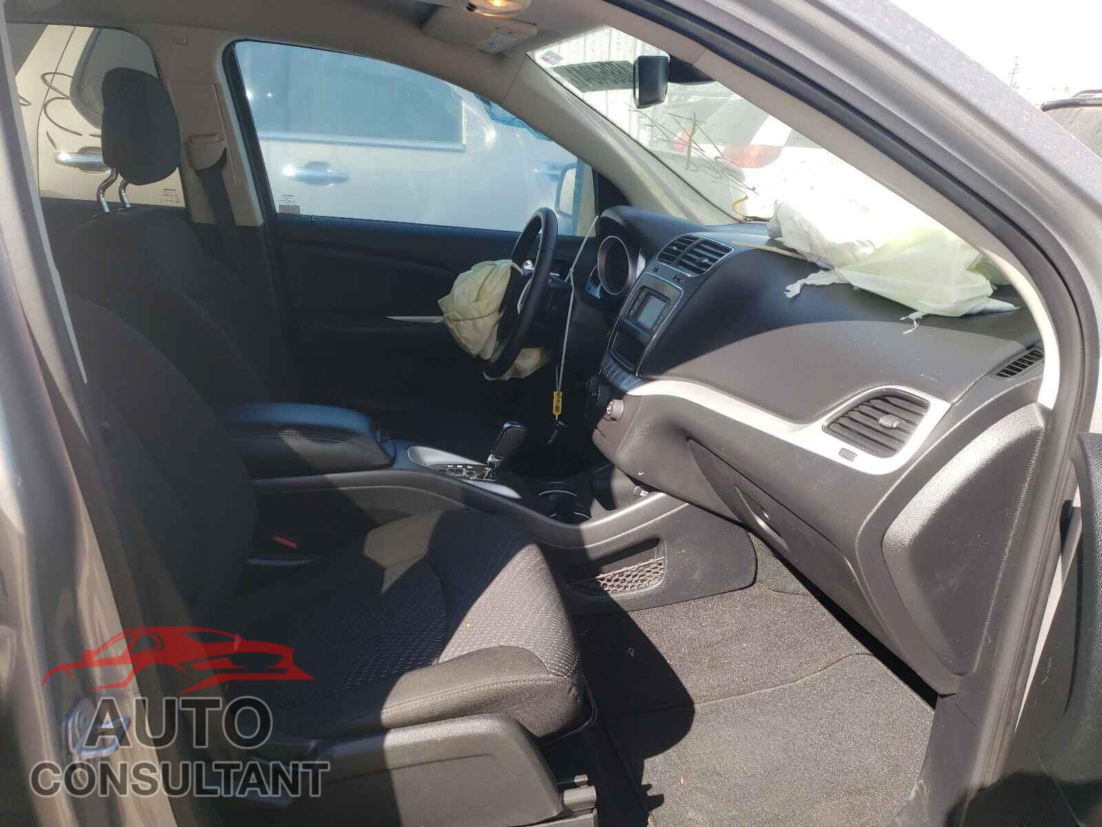 DODGE JOURNEY 2019 - 3C4PDCBB8KT719098
