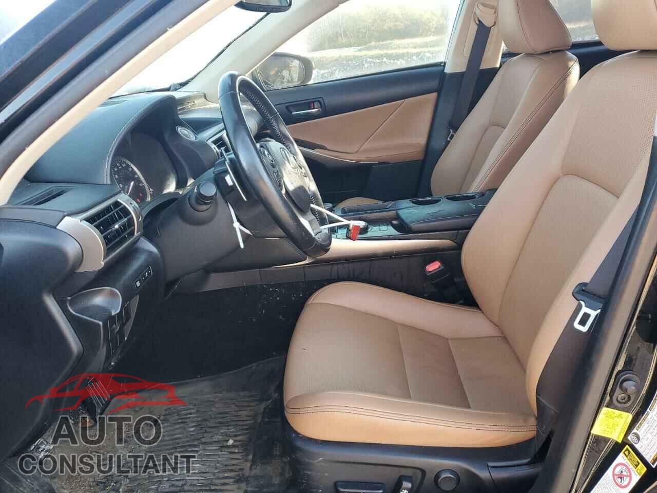 LEXUS IS 2016 - JTHBA1D25G5029075