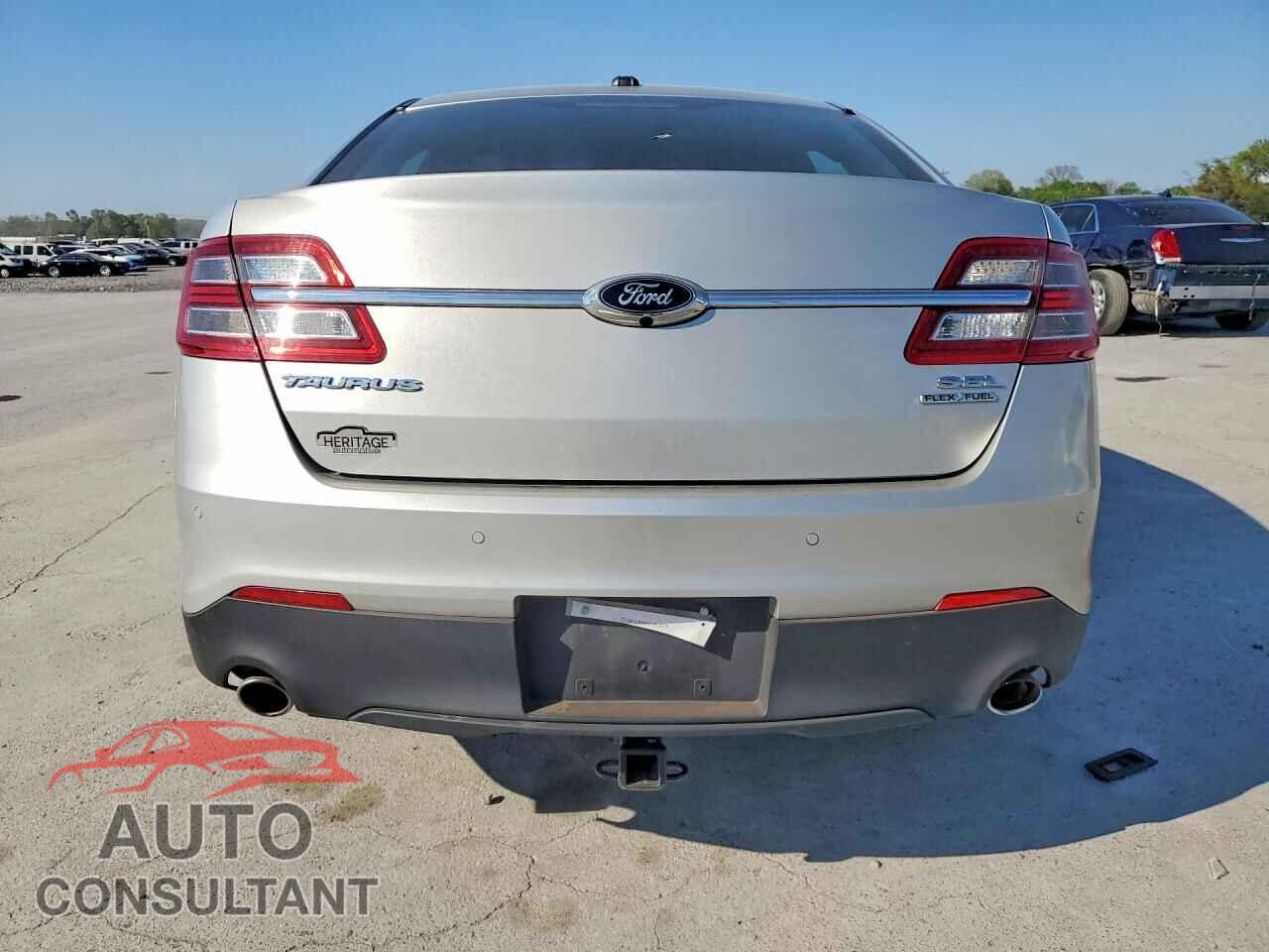 FORD TAURUS 2016 - 1FAHP2E86GG107554