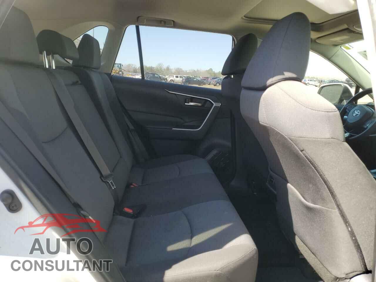 TOYOTA RAV4 2019 - JTMP1RFV3KD018264