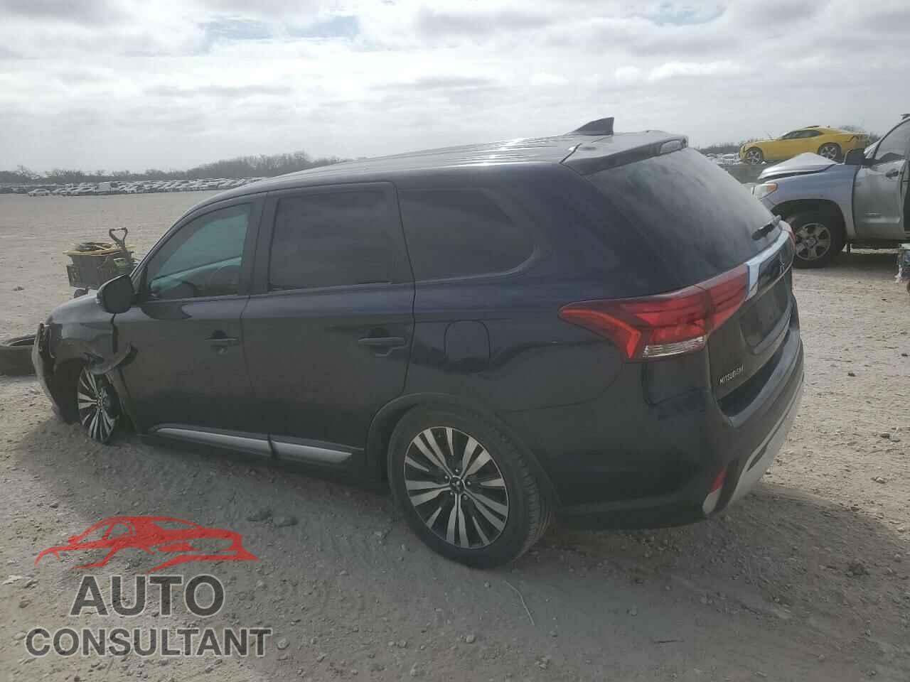 MITSUBISHI OUTLANDER 2019 - JA4AD3A36KJ000532