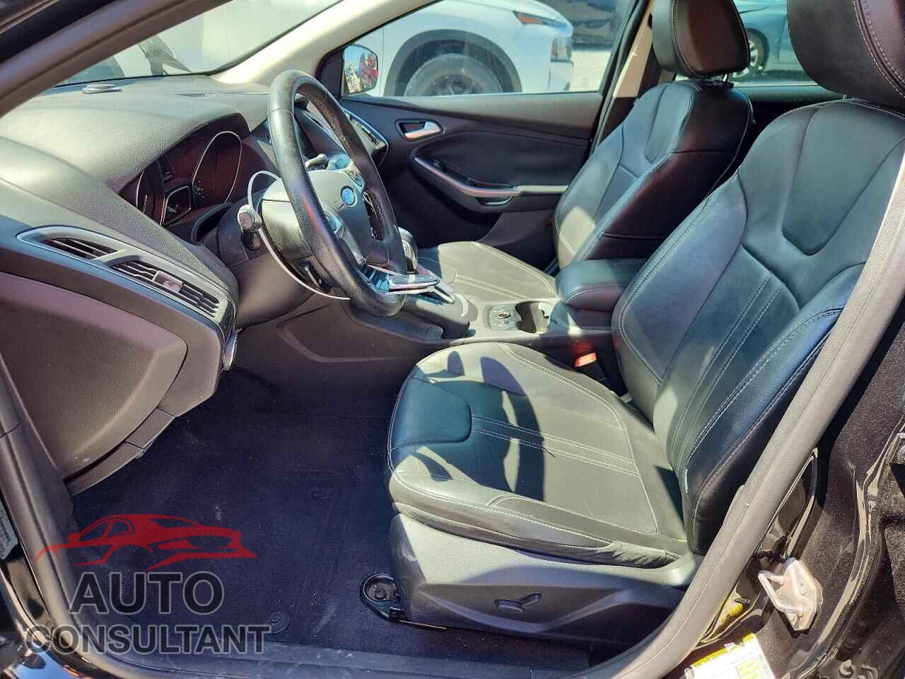 FORD FOCUS 2014 - 1FADP3N24EL362756