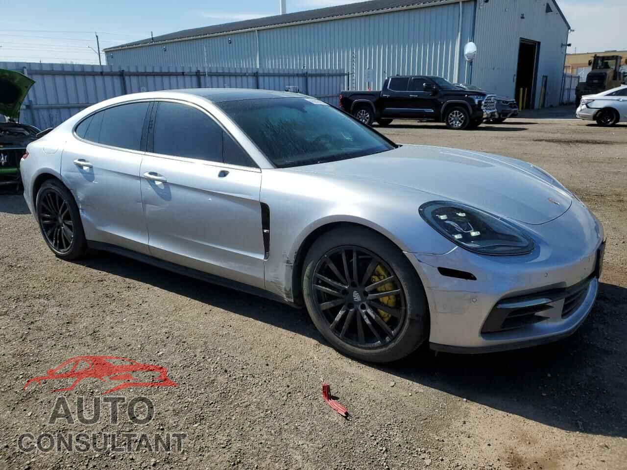 PORSCHE PANAMERA 2018 - WP0AA2A75JL110423