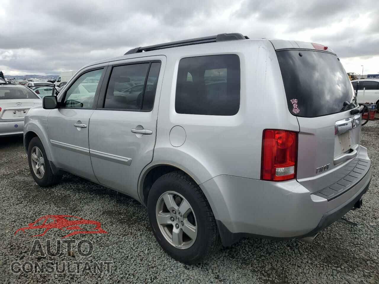 HONDA PILOT 2009 - 5FNYF38589B020966