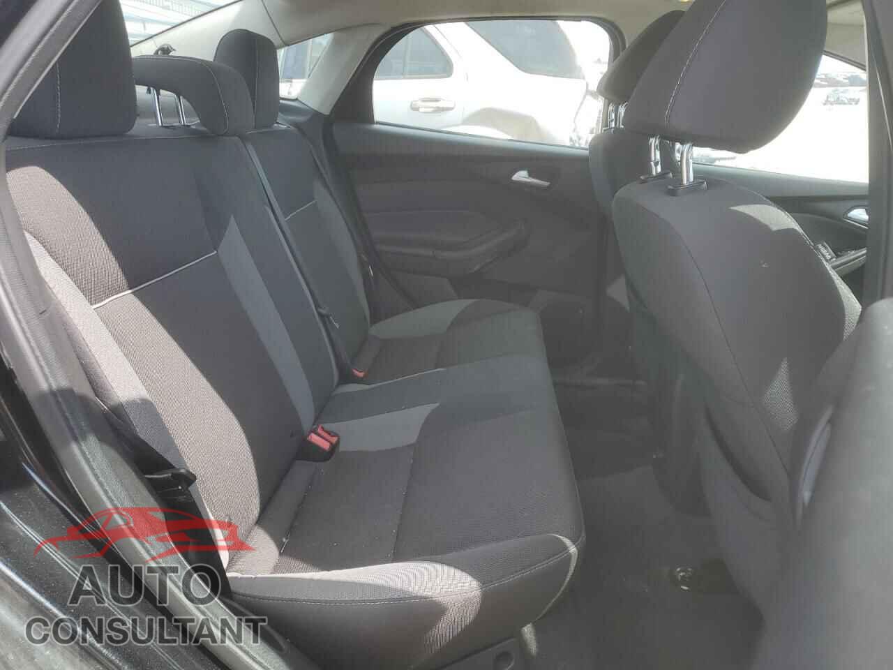 FORD FOCUS 2013 - 1FADP3F22DL241933