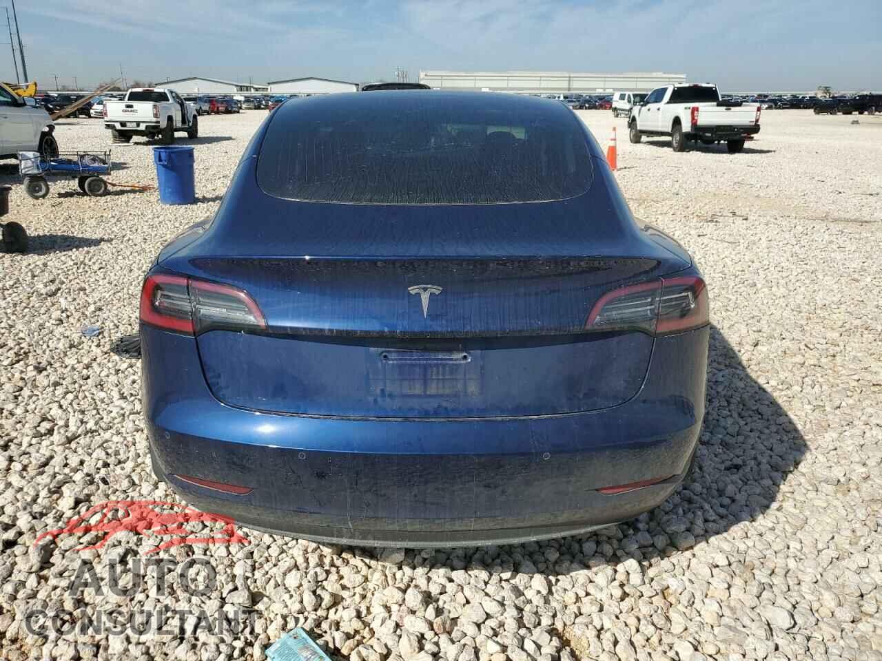 TESLA MODEL 3 2019 - 5YJ3E1EA6KF332972
