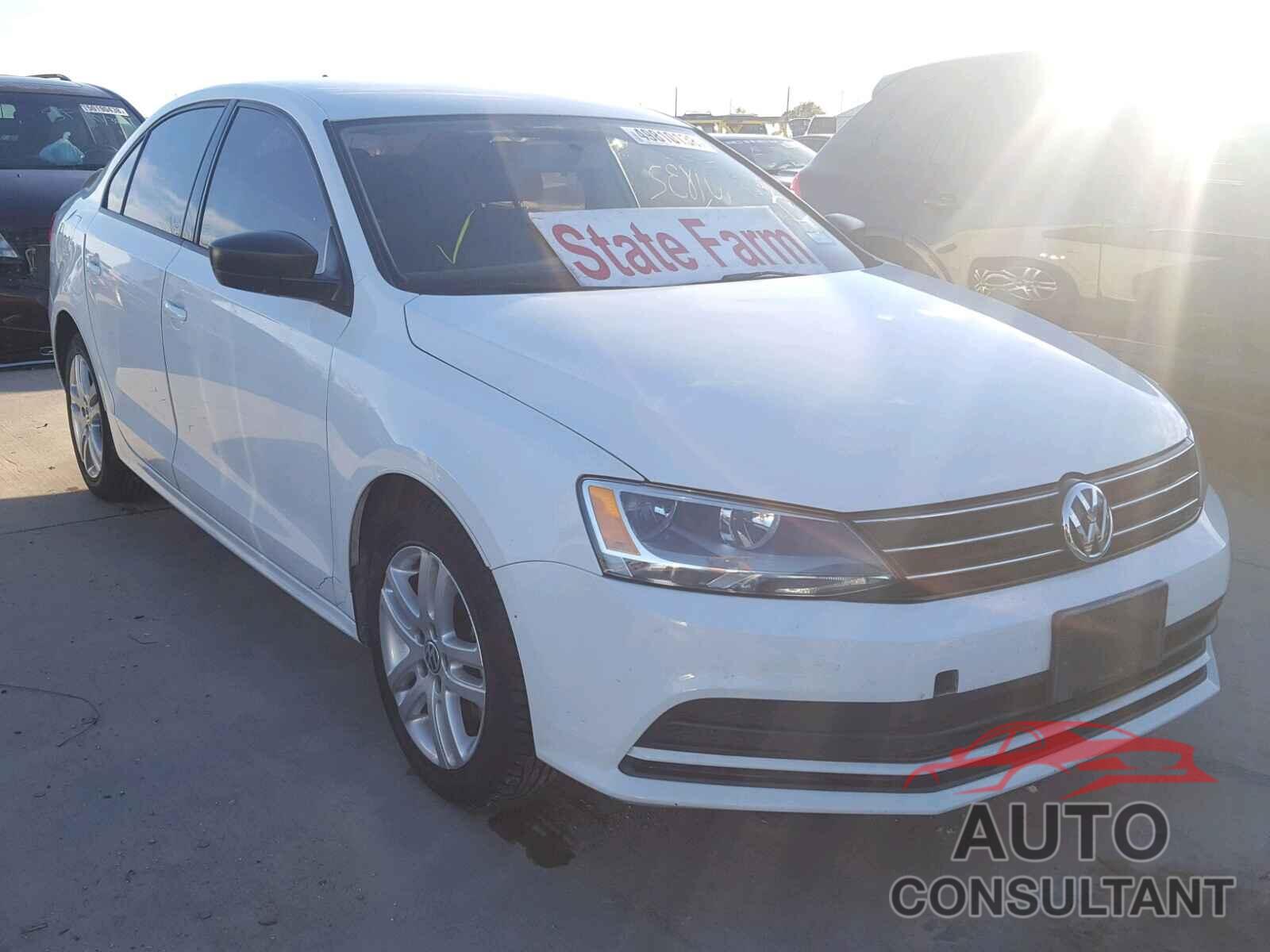 VOLKSWAGEN JETTA 2015 - 3VWLA7AJ0FM234555