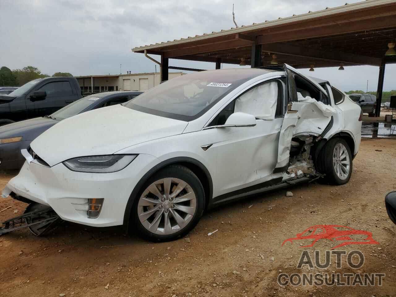 TESLA MODEL X 2020 - 5YJXCAE20LF270437