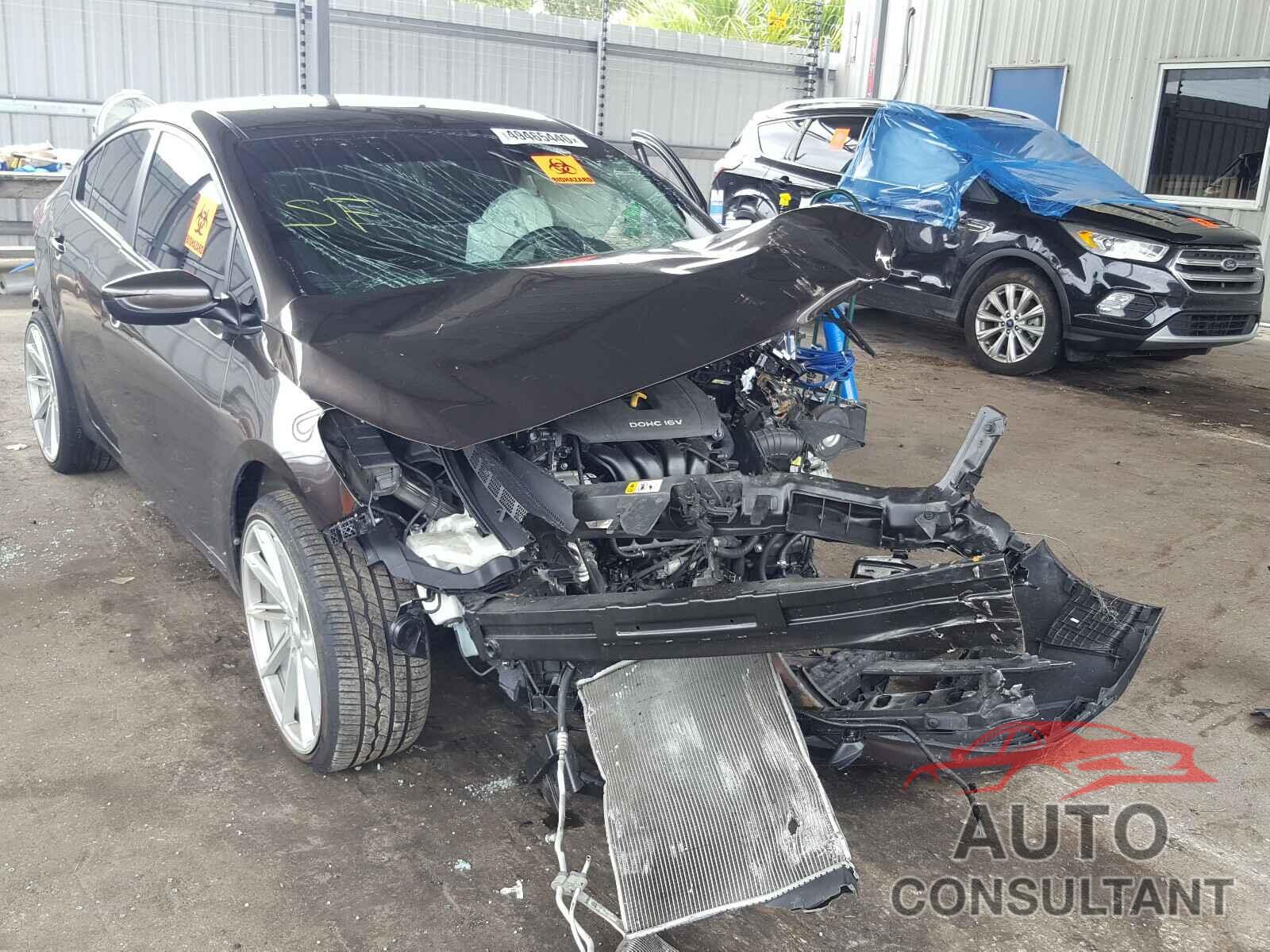 KIA FORTE 2018 - 3KPFL4A74JE172349