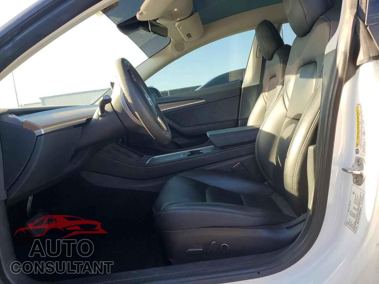 TESLA MODEL 3 2022 - 5YJ3E1EA2NF350079