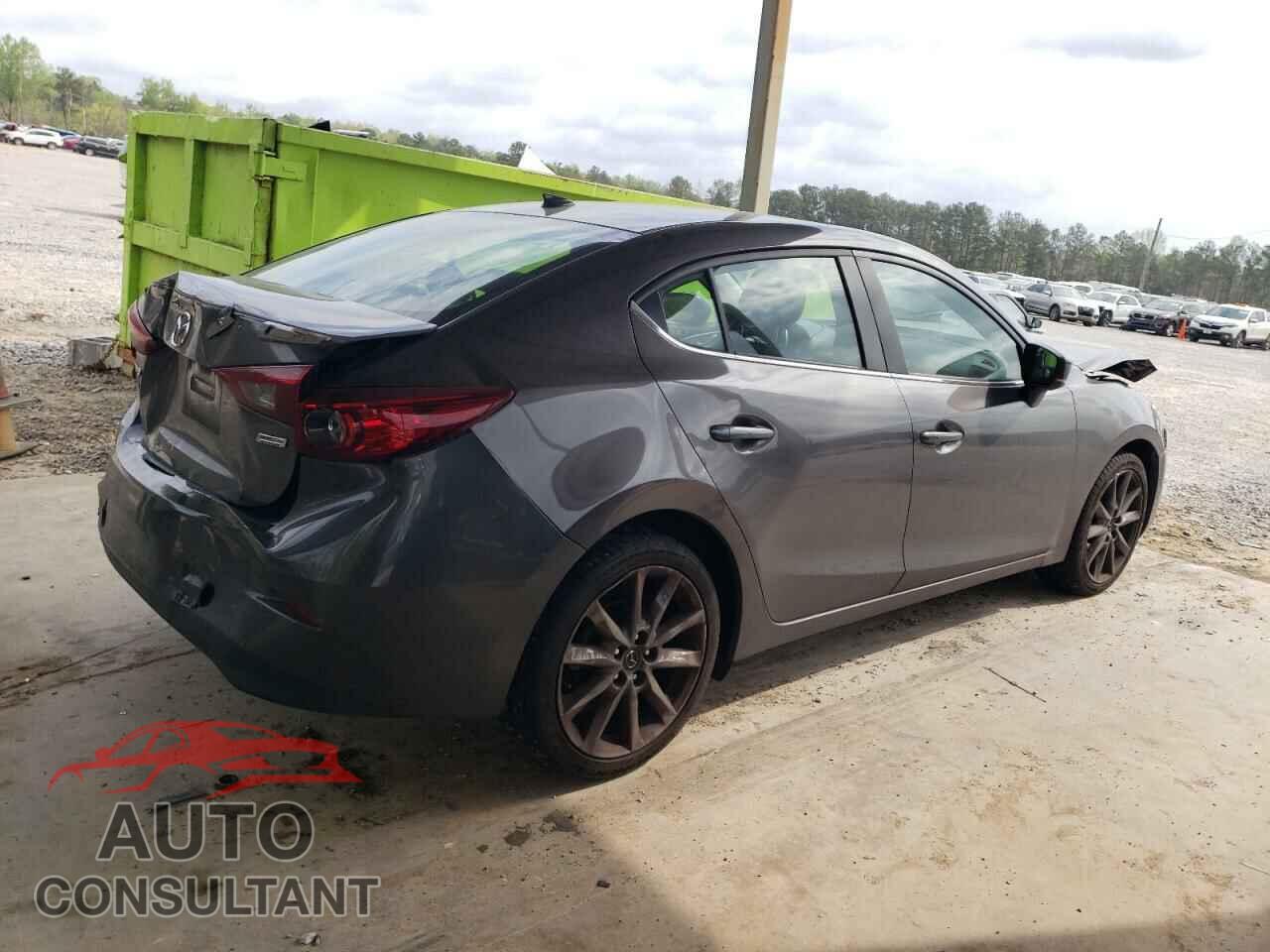 MAZDA 3 2018 - 3MZBN1V34JM187760