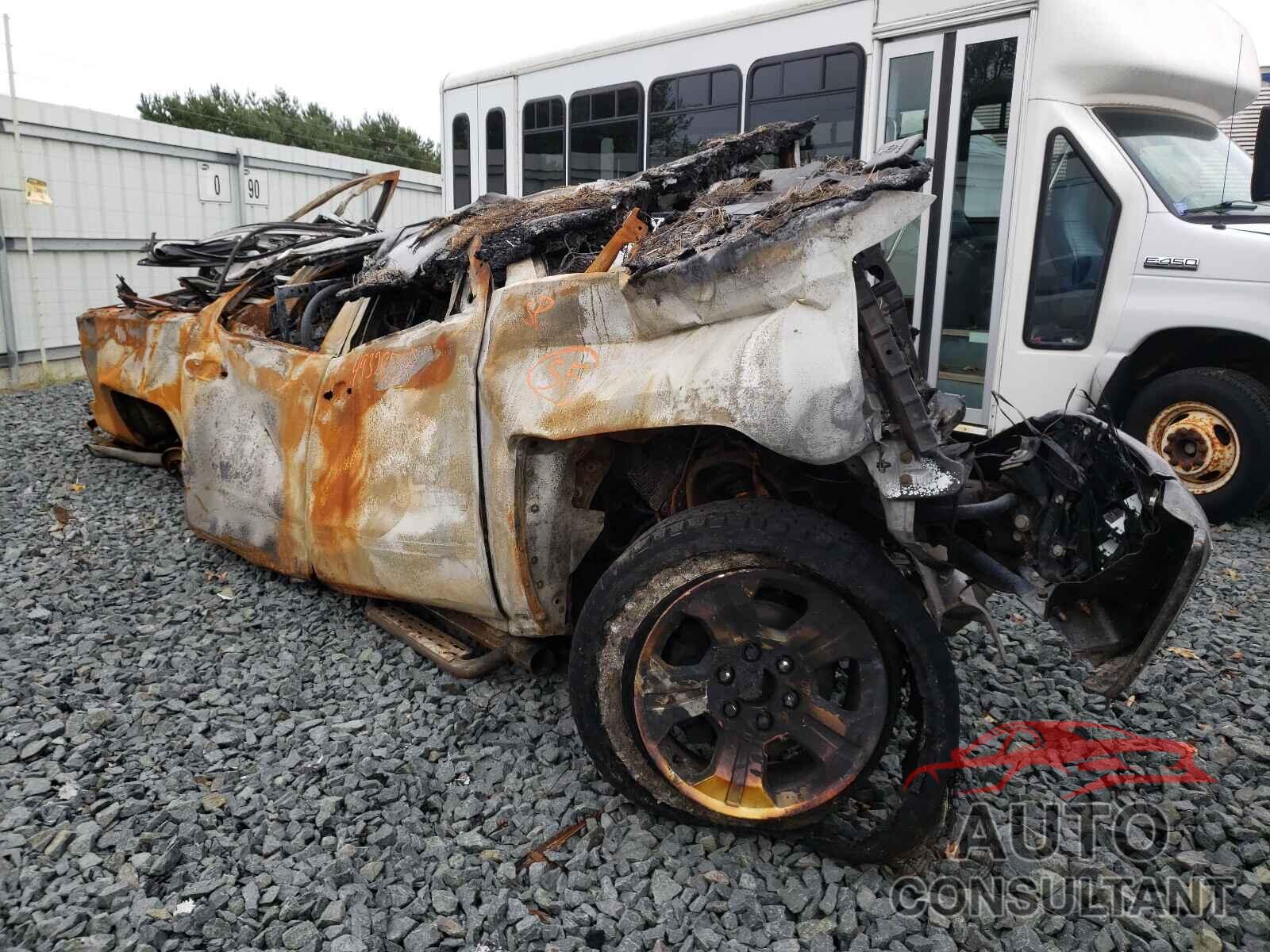 CHEVROLET SILVERADO 2018 - 3GCUKREC7JG103819