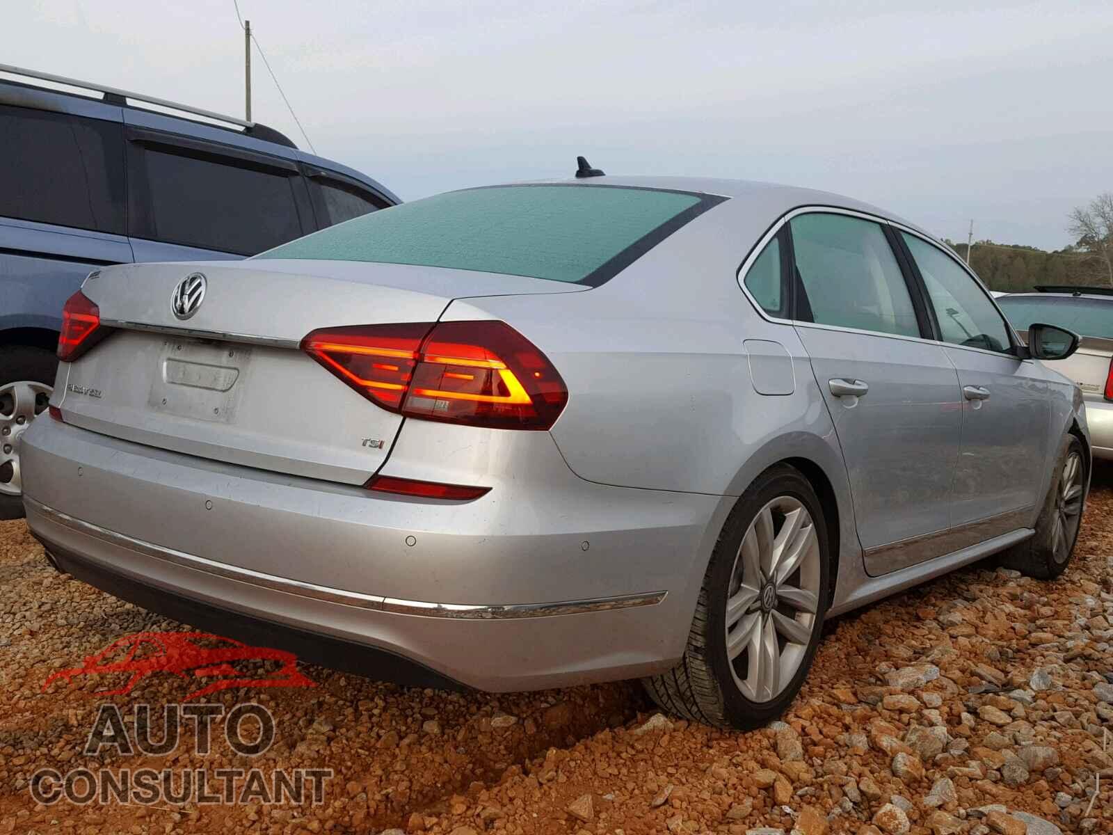 VOLKSWAGEN PASSAT 2017 - 1VWCT7A35HC044203