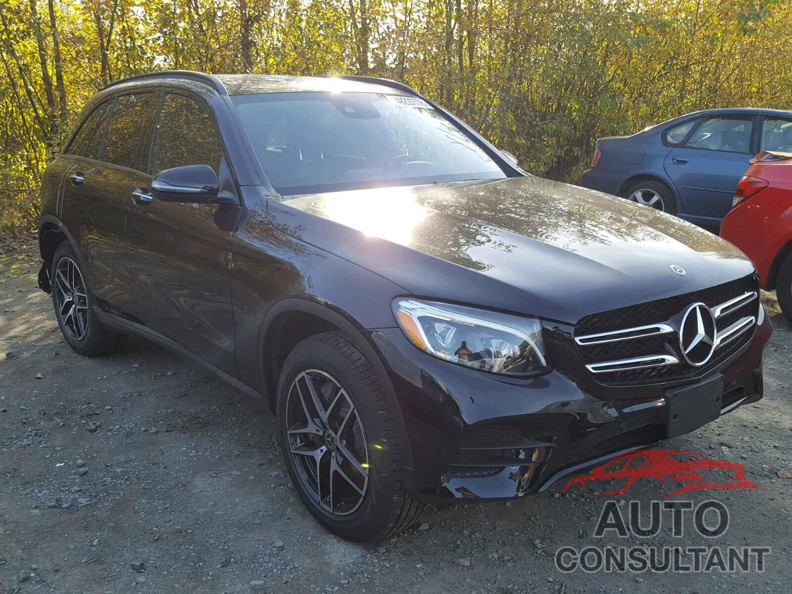 MERCEDES-BENZ GLC 300 4MATIC 2019 - WDC0G4KB0KV117501