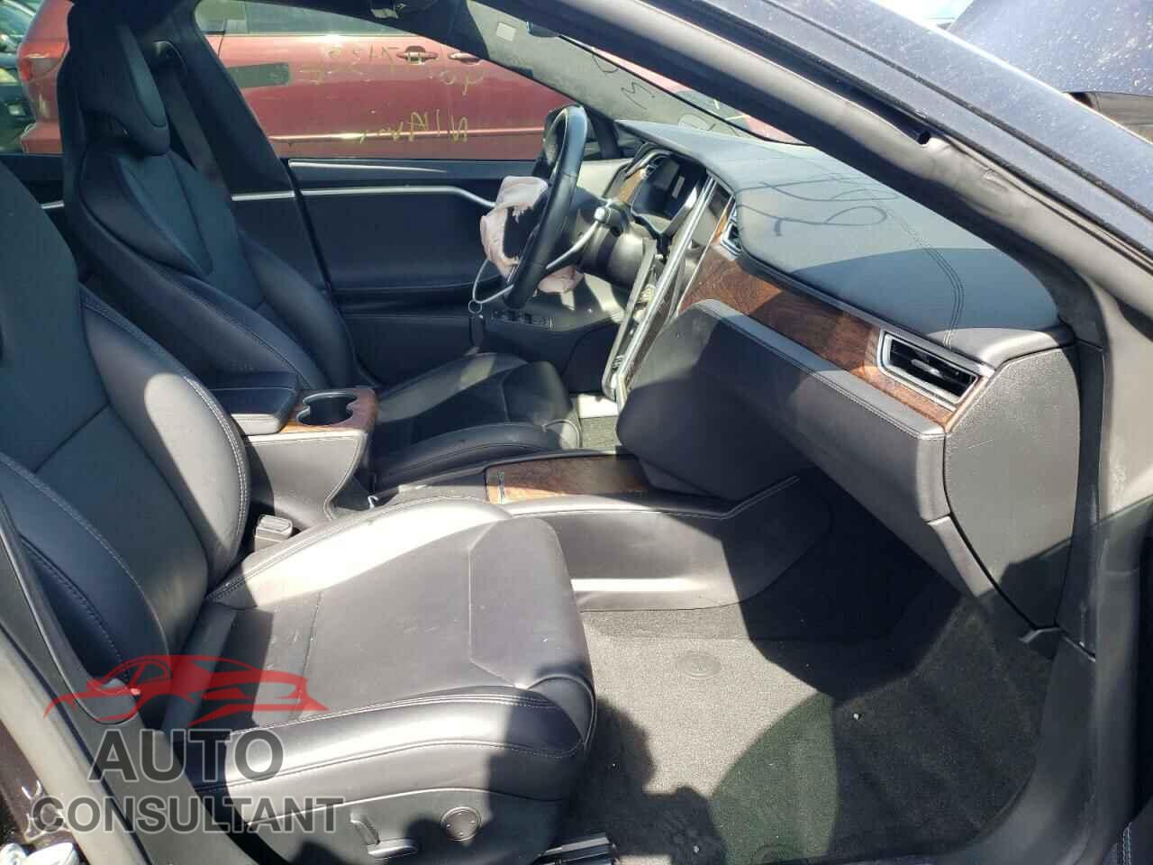 TESLA MODEL S 2017 - 5YJSA1E16HF220169