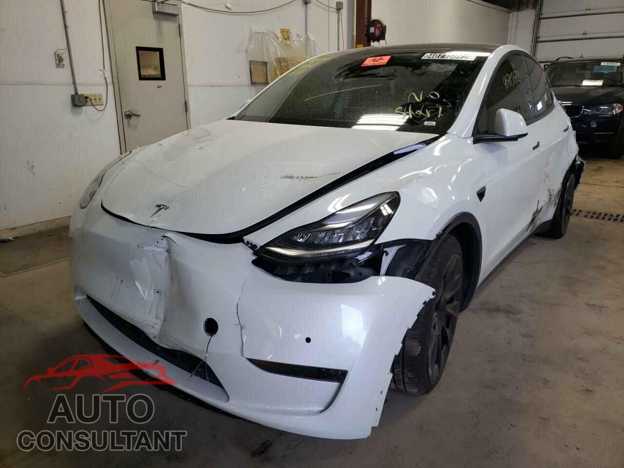 TESLA MODEL Y 2021 - 5YJYGDEEXMF079744