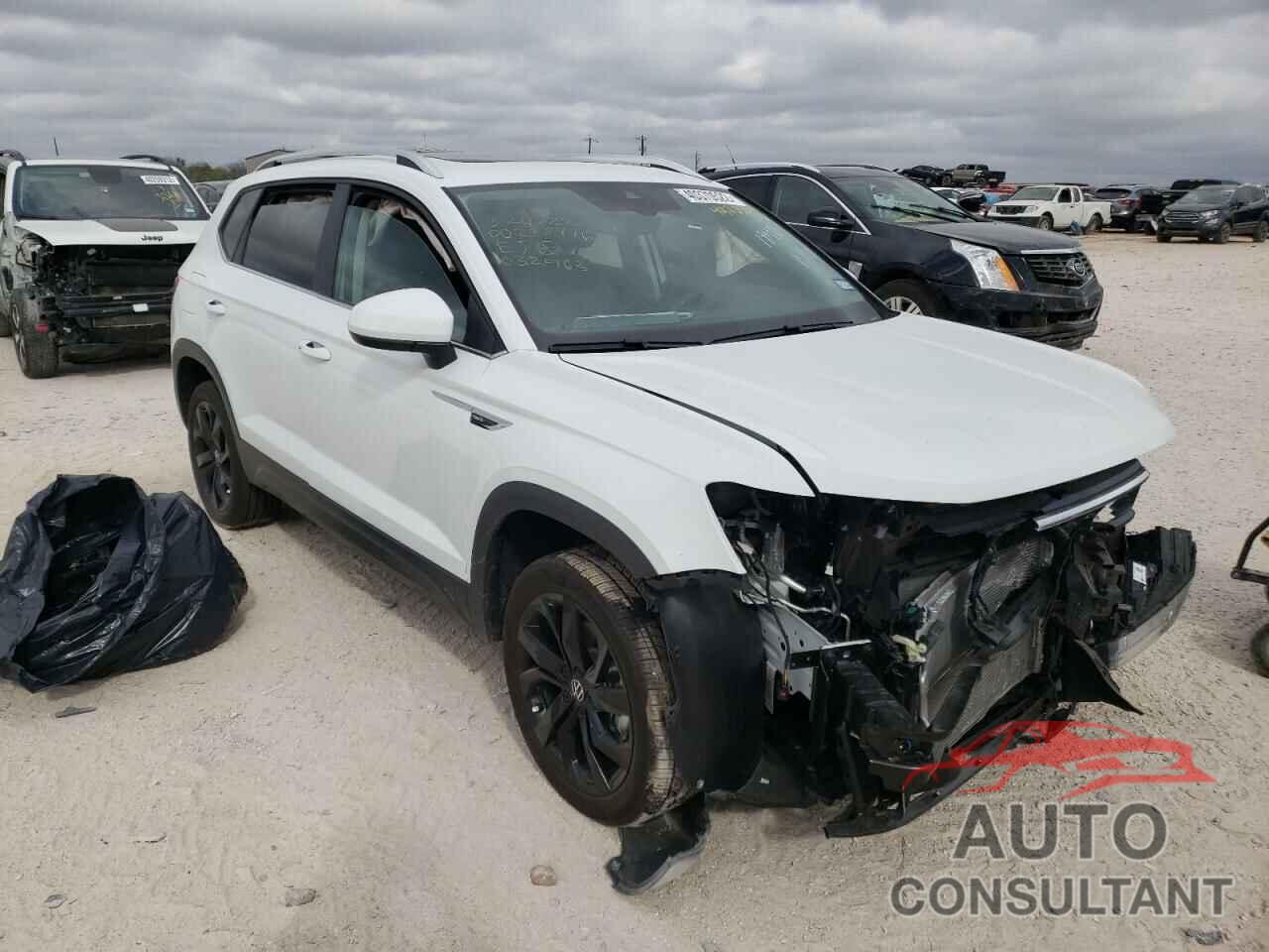 VOLKSWAGEN TAOS SE IQ 2022 - 3VVLX7B23NM032463