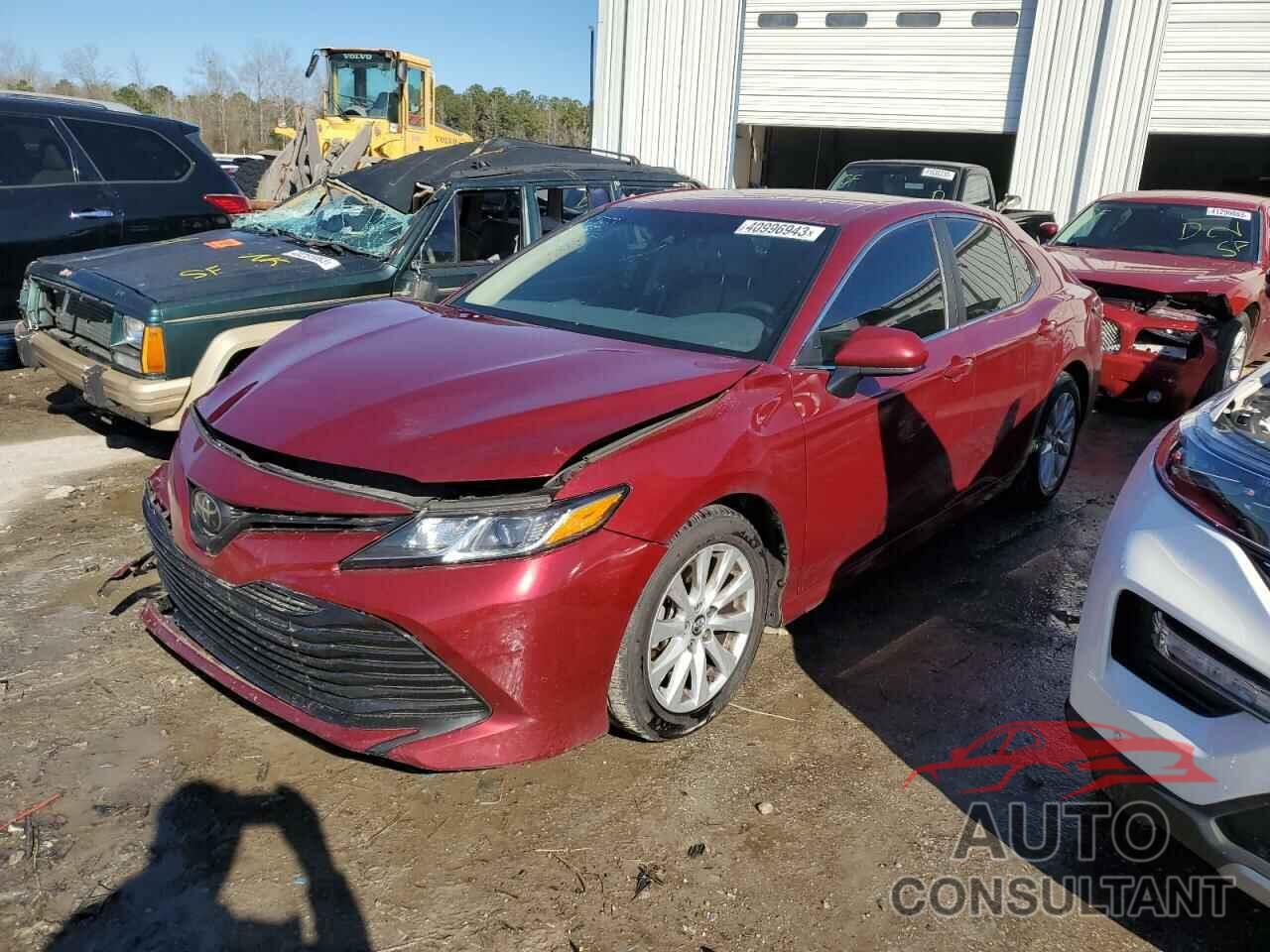 TOYOTA CAMRY 2018 - 4T1B11HK0JU566666