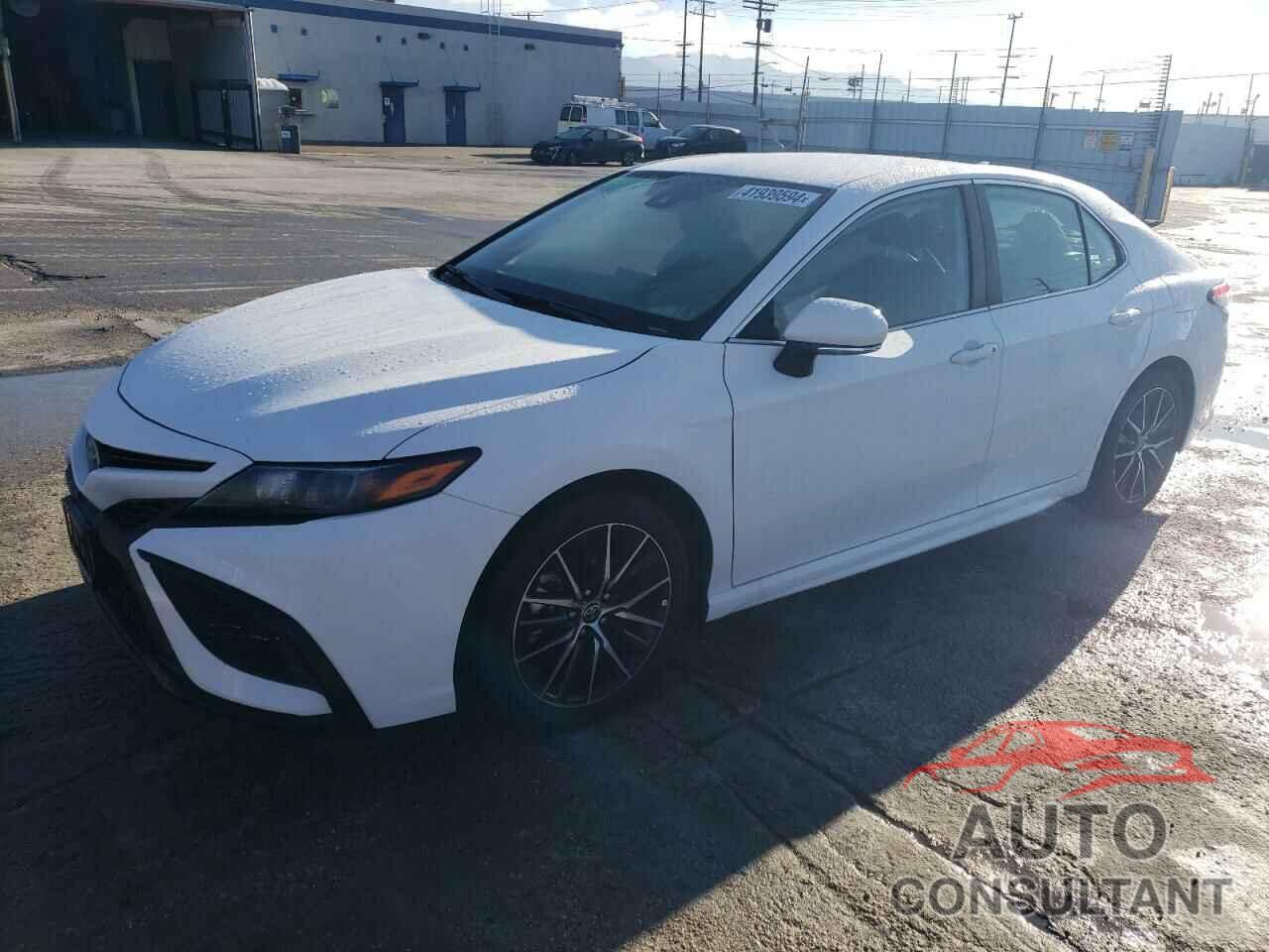 TOYOTA CAMRY 2023 - 4T1T11AK4PU818278