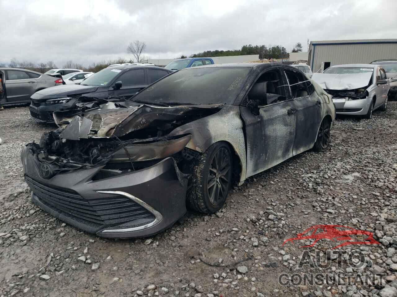 TOYOTA CAMRY 2022 - 4T1F11AK9NU068354