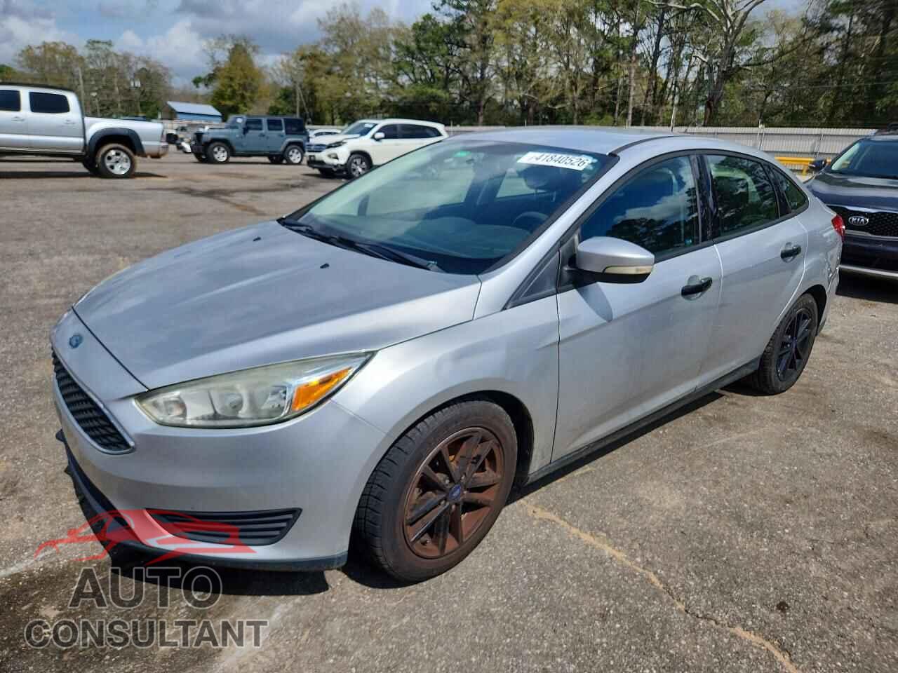 FORD FOCUS 2017 - 1FADP3F24HL256164
