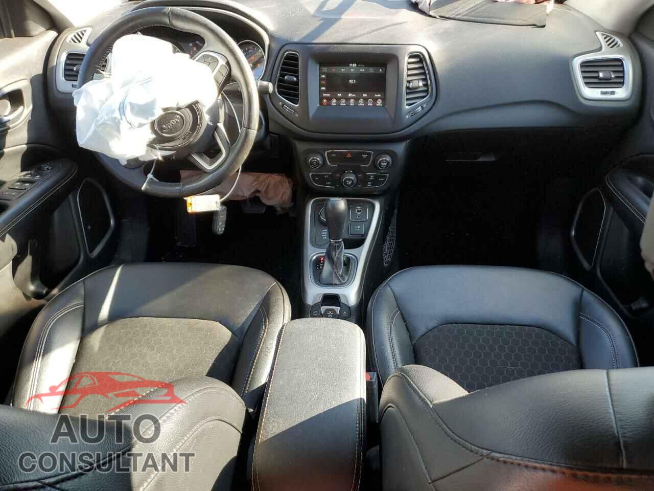 JEEP COMPASS 2020 - 3C4NJDBB5LT148564