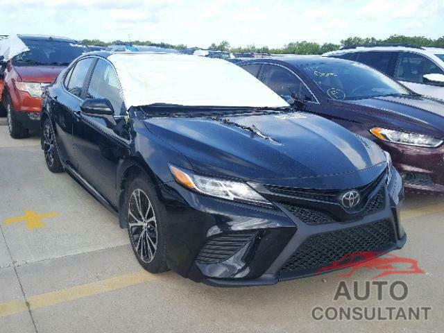 TOYOTA CAMRY 2018 - 4T1B11HK0JU044829