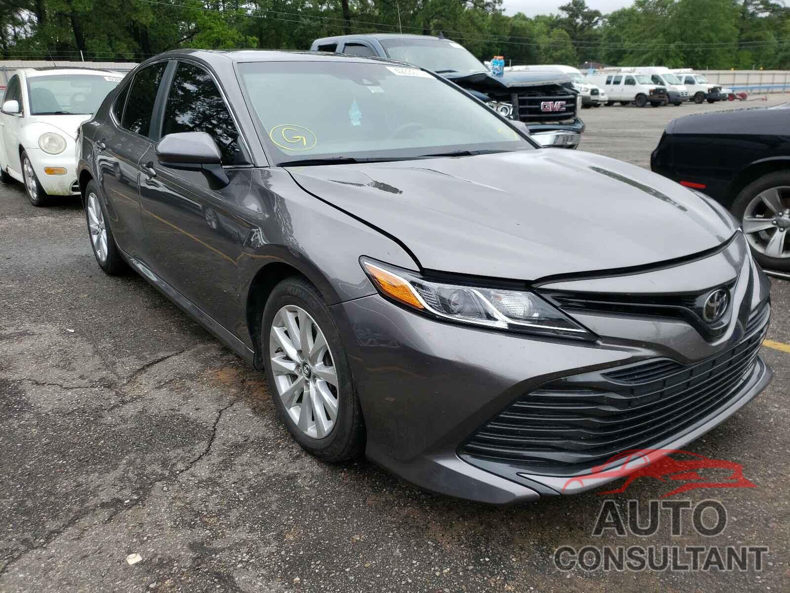 TOYOTA CAMRY 2018 - 4T1B11HKXJU014608