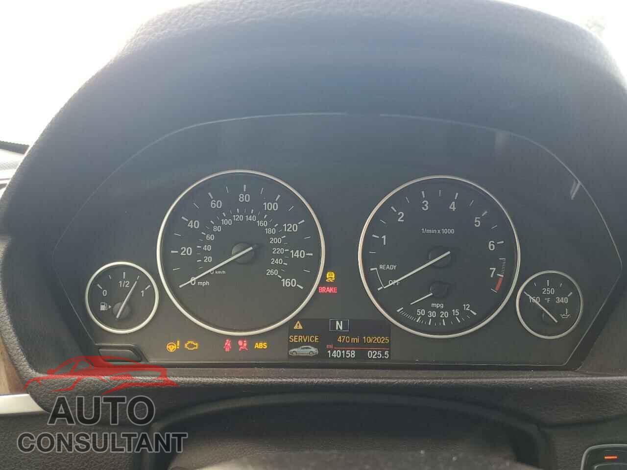 BMW 3 SERIES 2016 - WBA8E1G55GNU12288