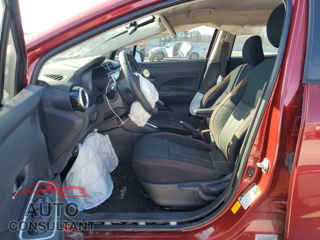NISSAN VERSA 2021 - 3N1CN8FV4ML811456