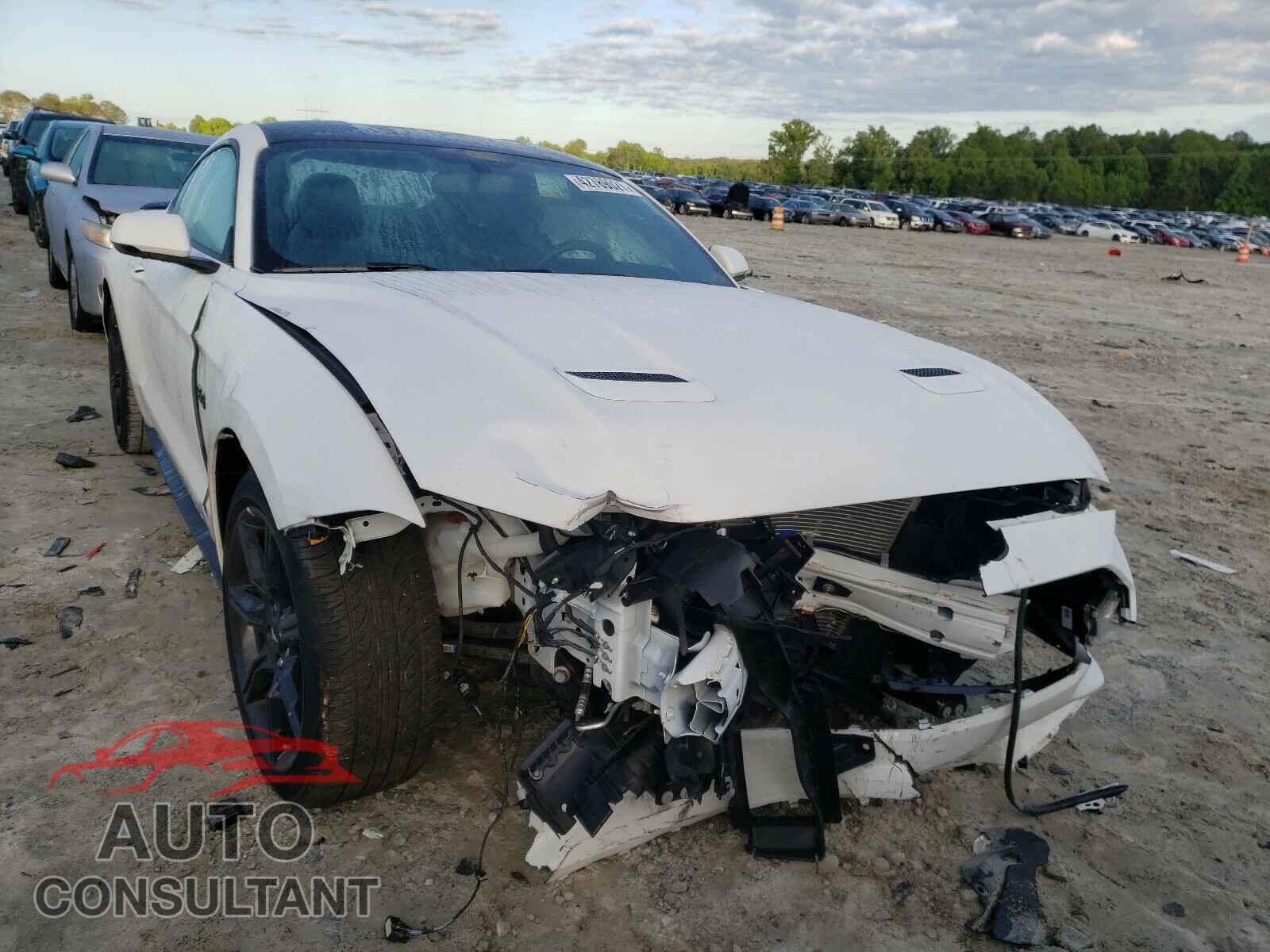 FORD MUSTANG 2020 - 1FA6P8CF6L5174379