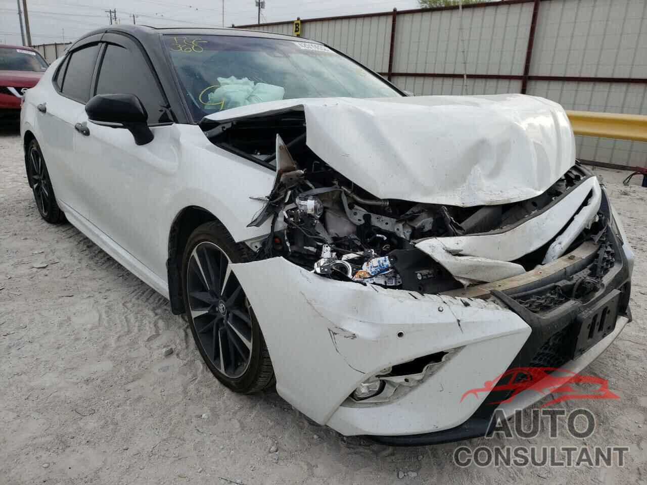 TOYOTA CAMRY 2018 - 4T1BZ1HK7JU015949