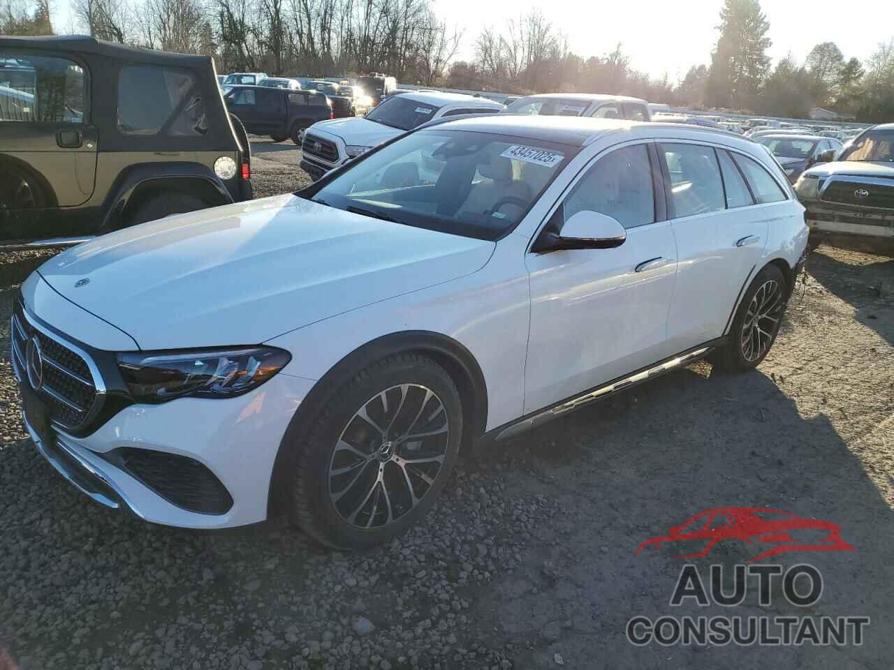 MERCEDES-BENZ E-CLASS 2024 - W1KLH6FB5RA067448