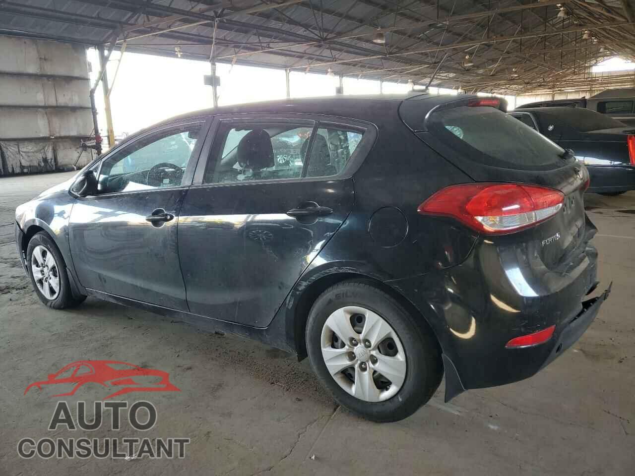 KIA FORTE 2017 - KNAFK5A84H5667445