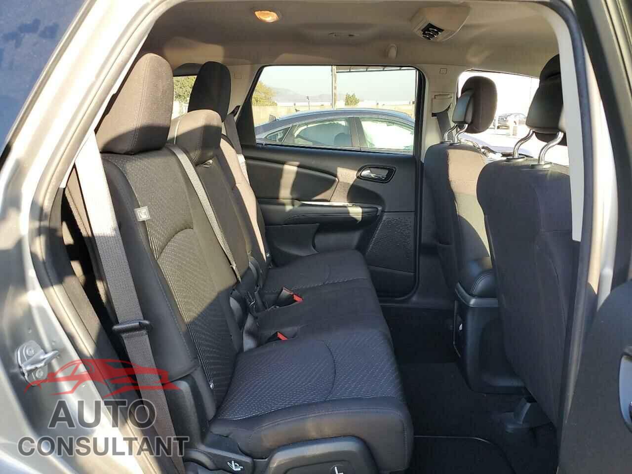 DODGE JOURNEY 2017 - 3C4PDCBG1HT588830