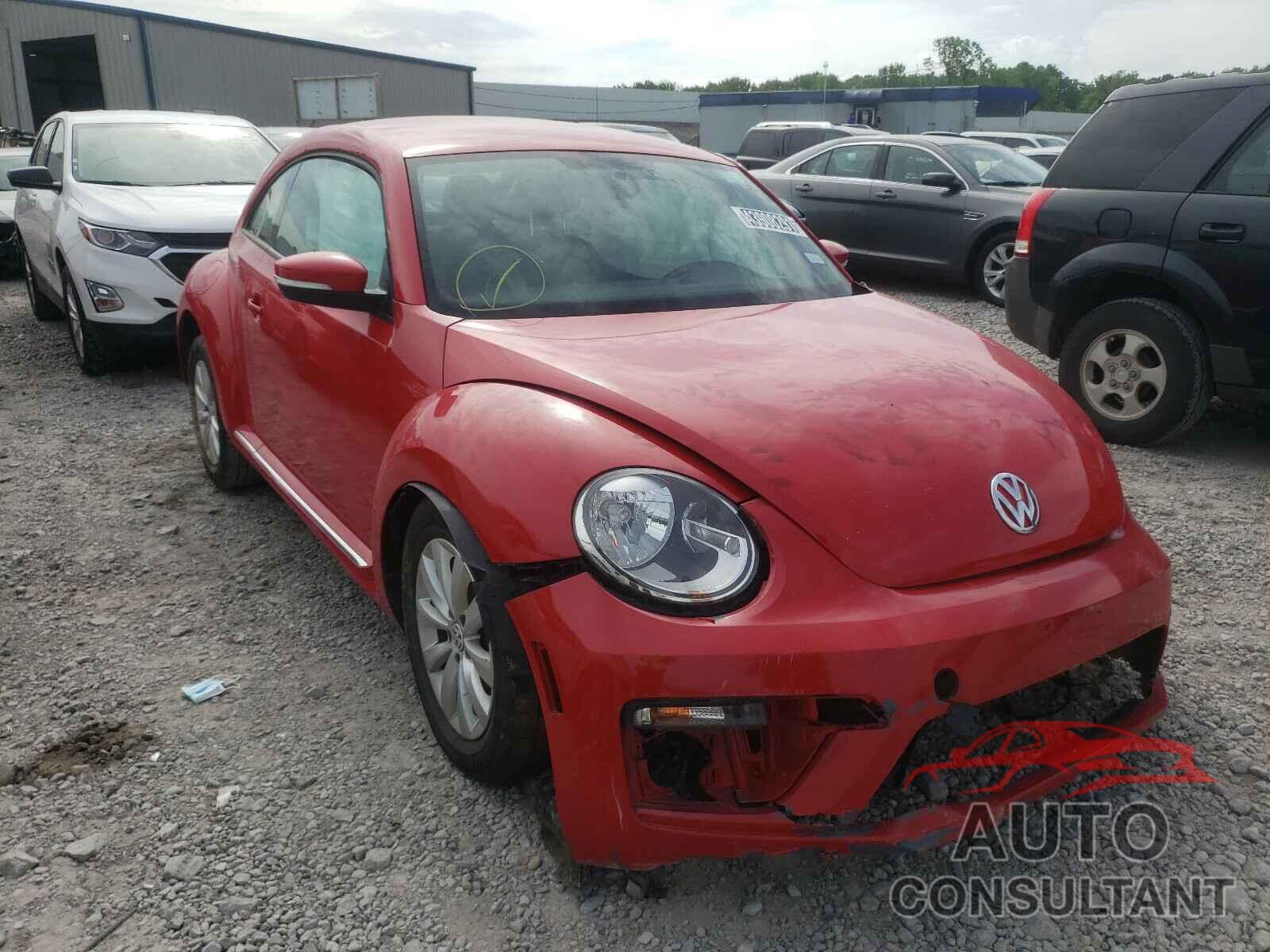 VOLKSWAGEN BEETLE 2019 - 3VWFD7AT8KM709157
