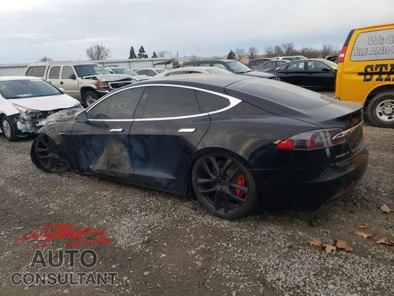 TESLA MODEL S 2018 - 5YJSA1E44JF272979