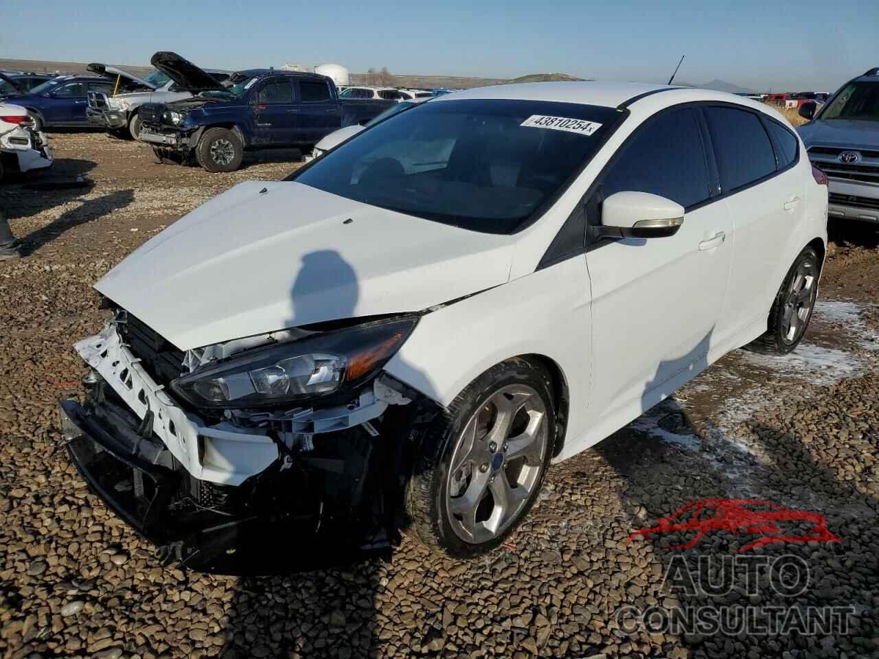 FORD FOCUS 2017 - 1FADP3L99HL343253