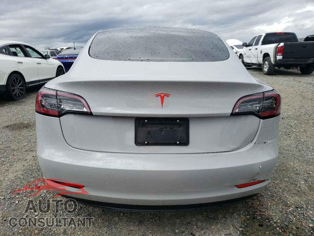 TESLA MODEL 3 2021 - 5YJ3E1EB1MF024264