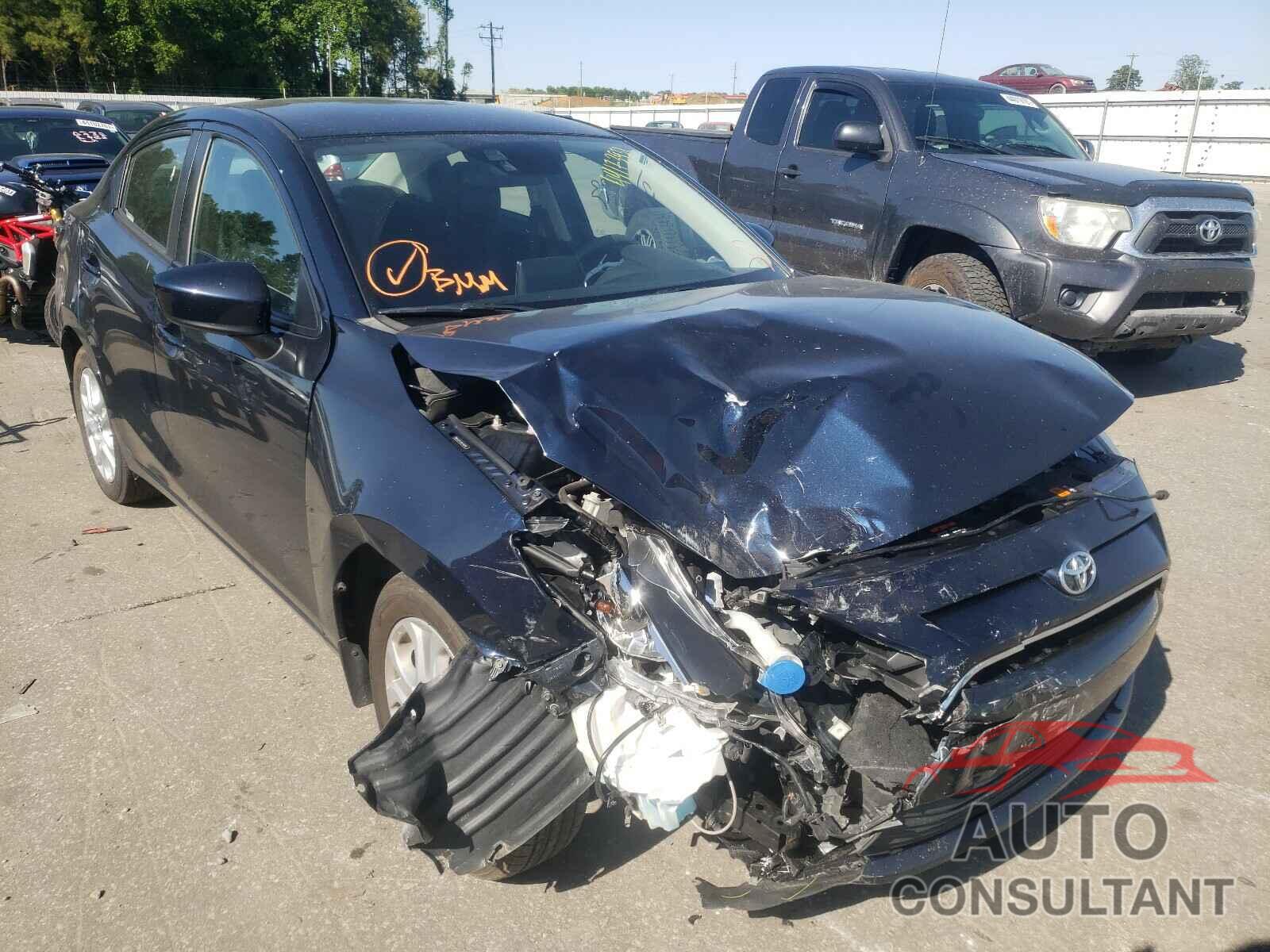 TOYOTA YARIS 2017 - 3MYDLBYV3HY161191