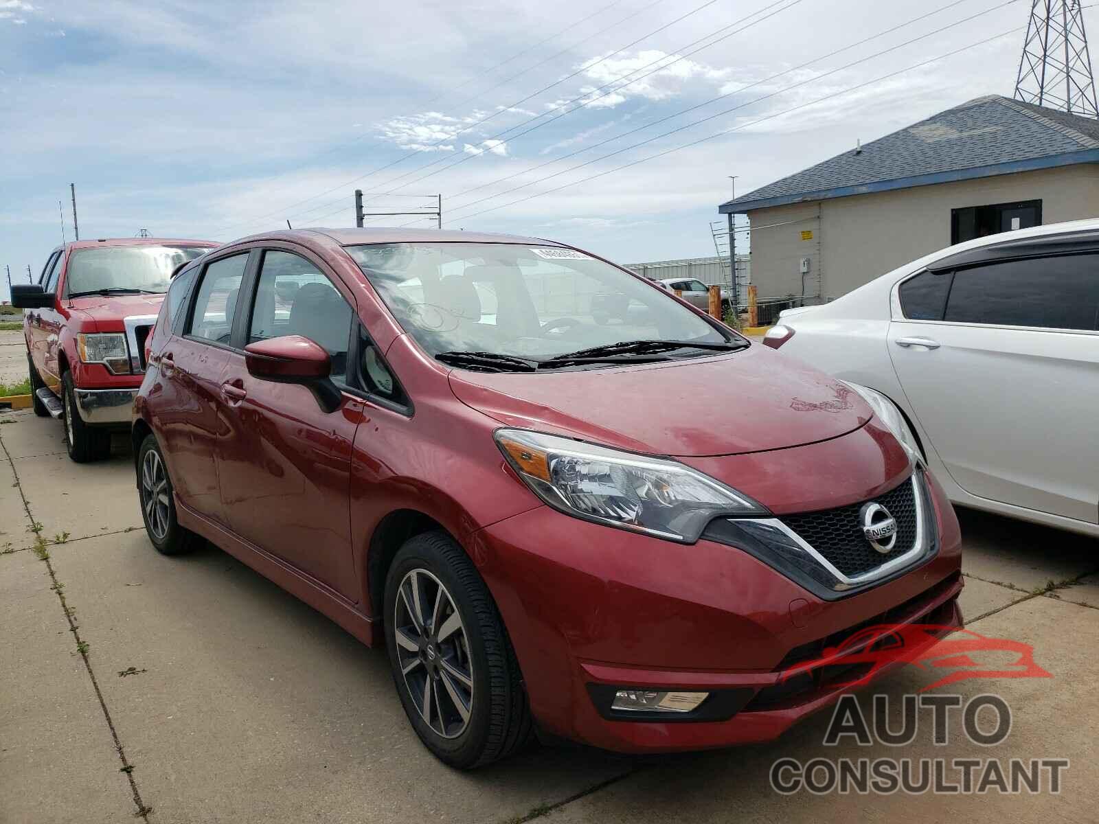 NISSAN VERSA 2018 - 3N1CE2CP0JL358757